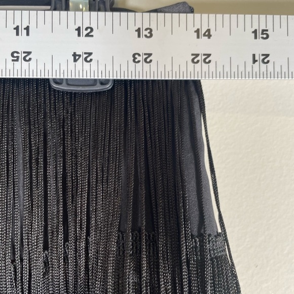 GAP All Over Fringe Satin Mini Skirt Black Sz 4 Party Cocktail Dancing Boho Chic - Picture 8 of 13